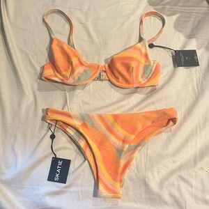 NWT Skatie Passionfruit Dylan Bottom size M
BOTTOMS ONLY